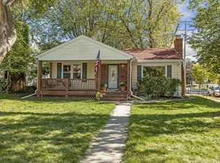 5545 Queen Ave S, Minneapolis, MN 55410