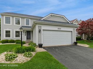 1500 Woodbury Cir, Gurnee, IL 60031
