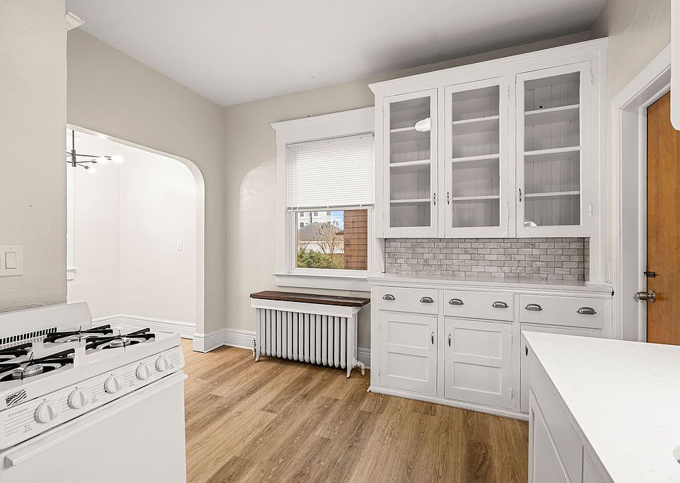 1st image of 119 Richmond Ave #2