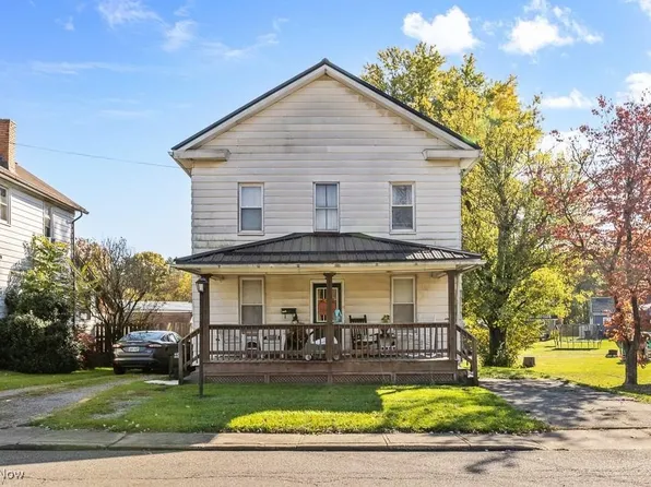 469 Park Ave, East Palestine, OH 44413