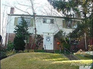 4602 241st St, Little Neck, NY 11362