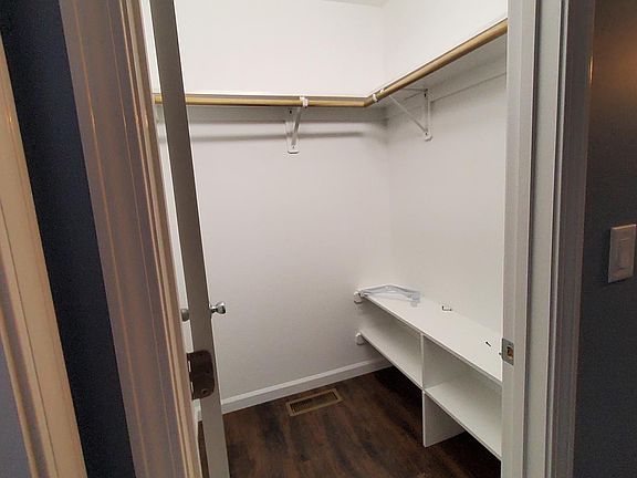 5th image of 1030 Fork St