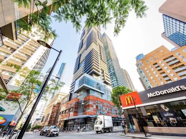 7 Grenville St #4502, Toronto, ON M4Y 0E9