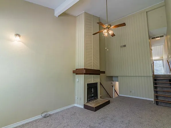 14 Lakeway St, Conroe, TX 77304