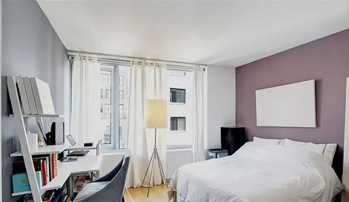 Rented by R New York | media 21