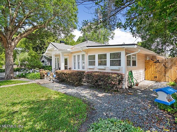 3rd image of 4343 IRVINGTON Avenue