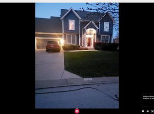 15351 S Navaho Dr, Olathe, KS 66062