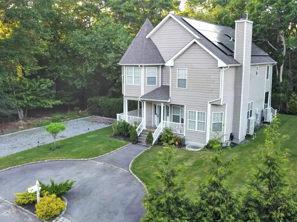 5 Broidy Lane, Southampton, NY 11968