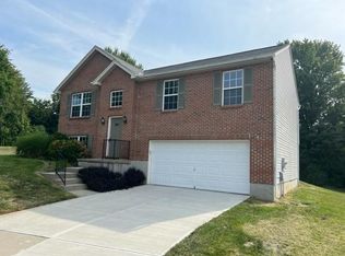 5626 Regal Ridge Dr, Burlington, KY 41005