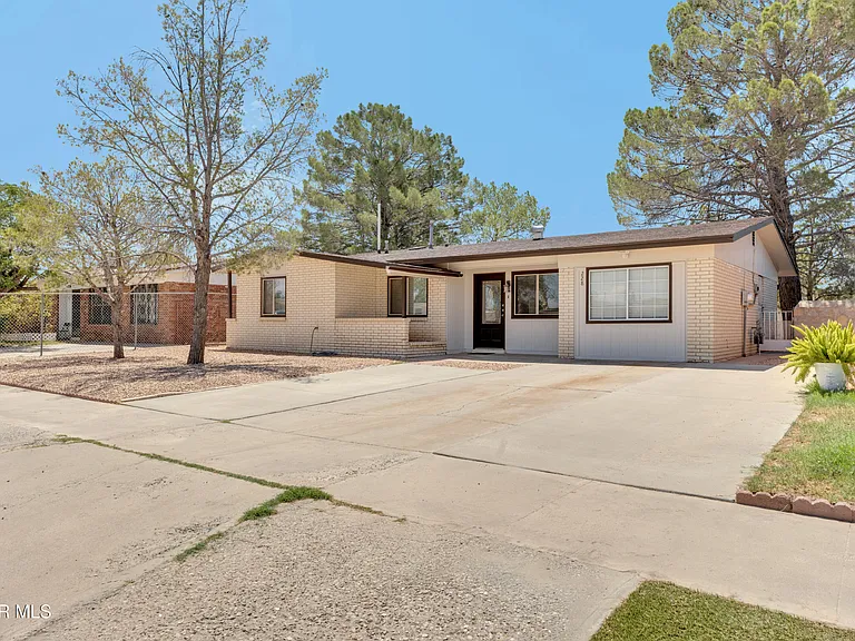 228 Caribe Cir — Photo 4
