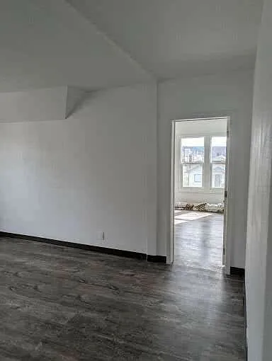 1505 N Adams St — Photo 13