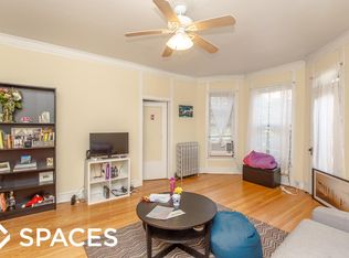 753 W Bittersweet Pl #TW0, Chicago, IL 60613