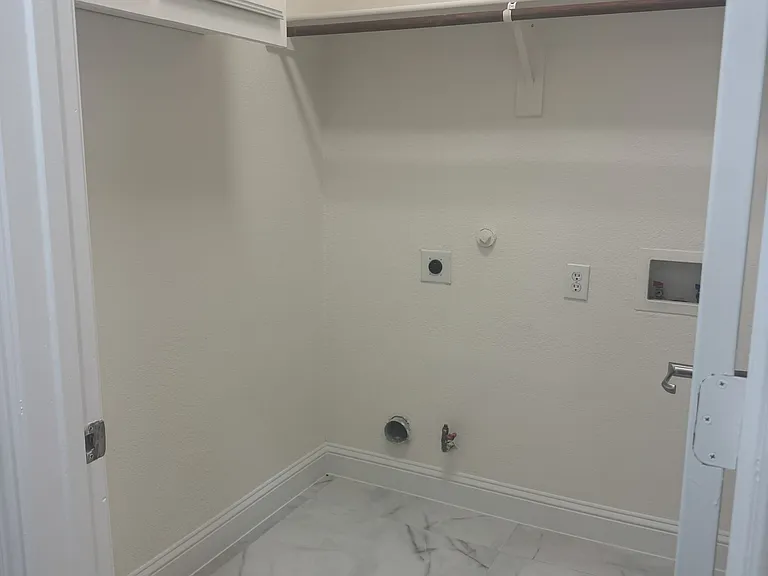 5967 Hidden Creek Ln — Photo 40