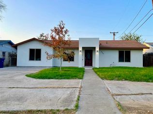 404 Candlewood Rd, Laredo, TX 78045