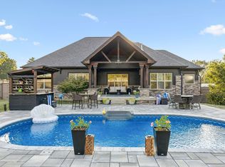 1461 Neelys Bend Rd, Madison, TN 37115