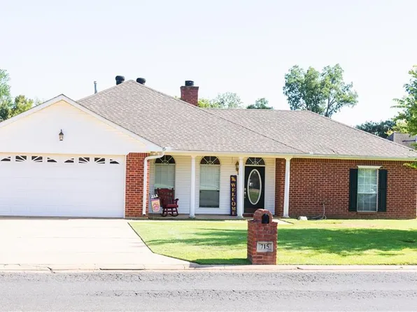 715 Saint Clair Ave, Natchitoches, LA 71457