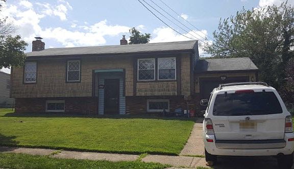 3rd image of 408 Auburn St