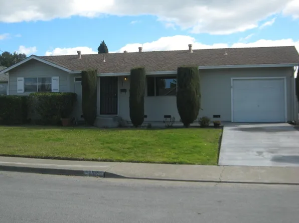 1258 Lindberg Ln, Petaluma, CA 94954