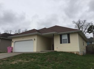 3647 S Juniper Ave, Springfield, MO 65804