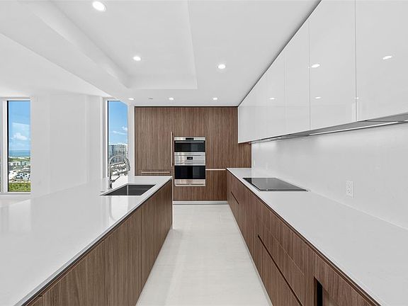 4th image of 5713 BOWEN DANIEL DR. #1506