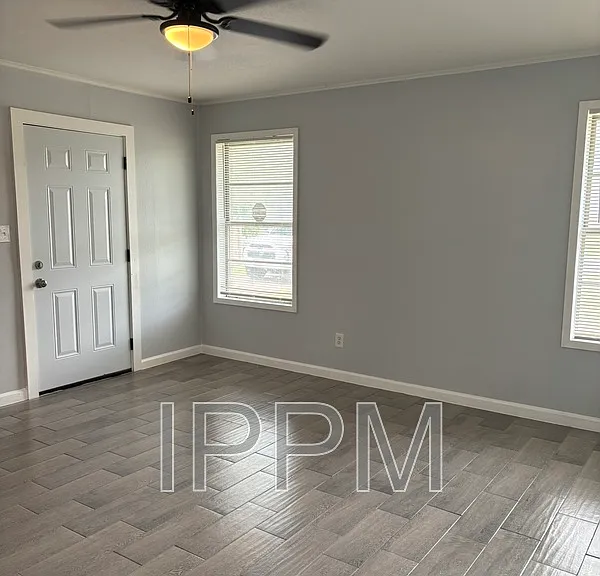 2014 E Monroe Ave — Photo 6