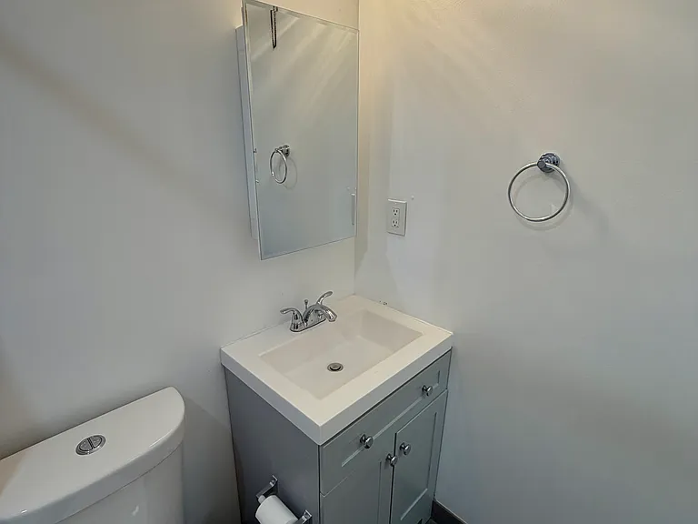 10837 Nandina Ln #B — Photo 14