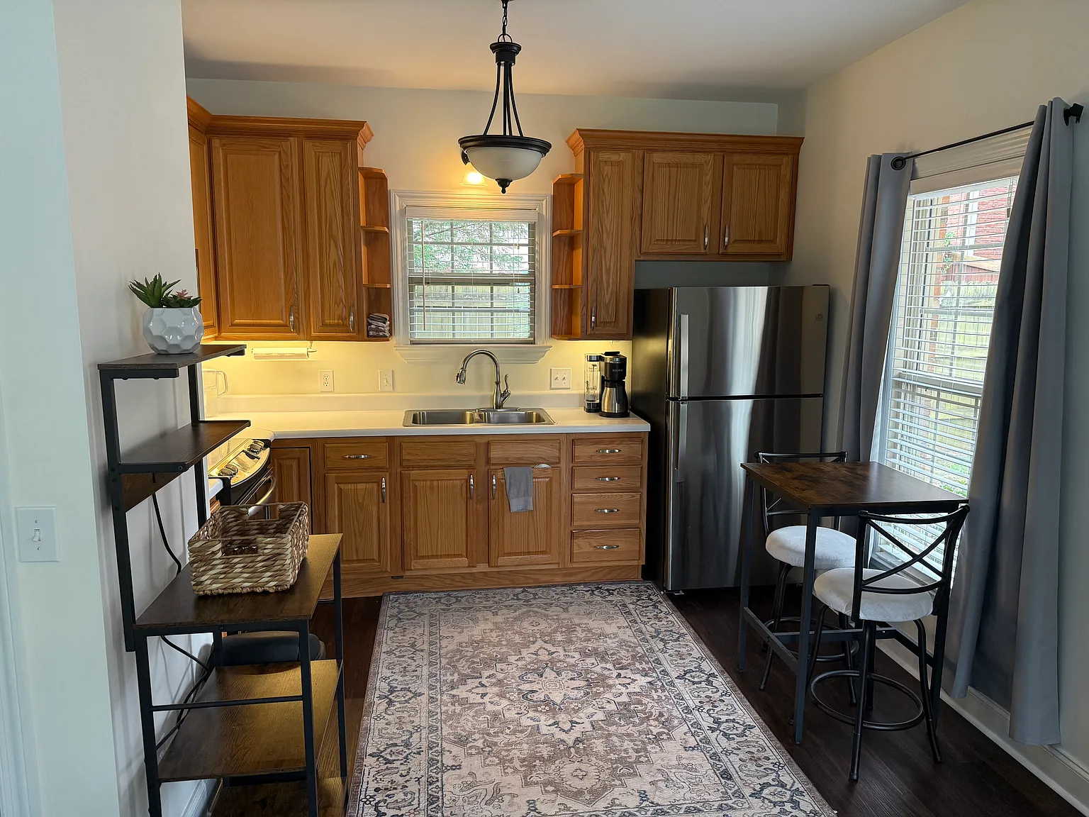 147 Greenlawn Dr — Photo 4