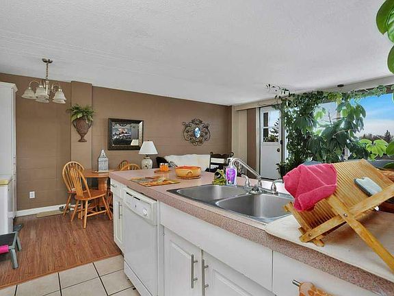 2nd image of 505-4700 55th St #505