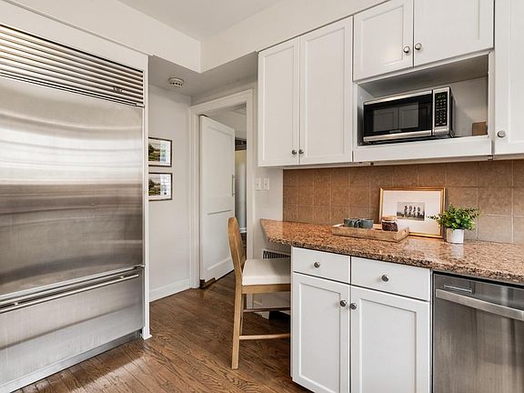 5th image of 2036 N Lake DRIVE