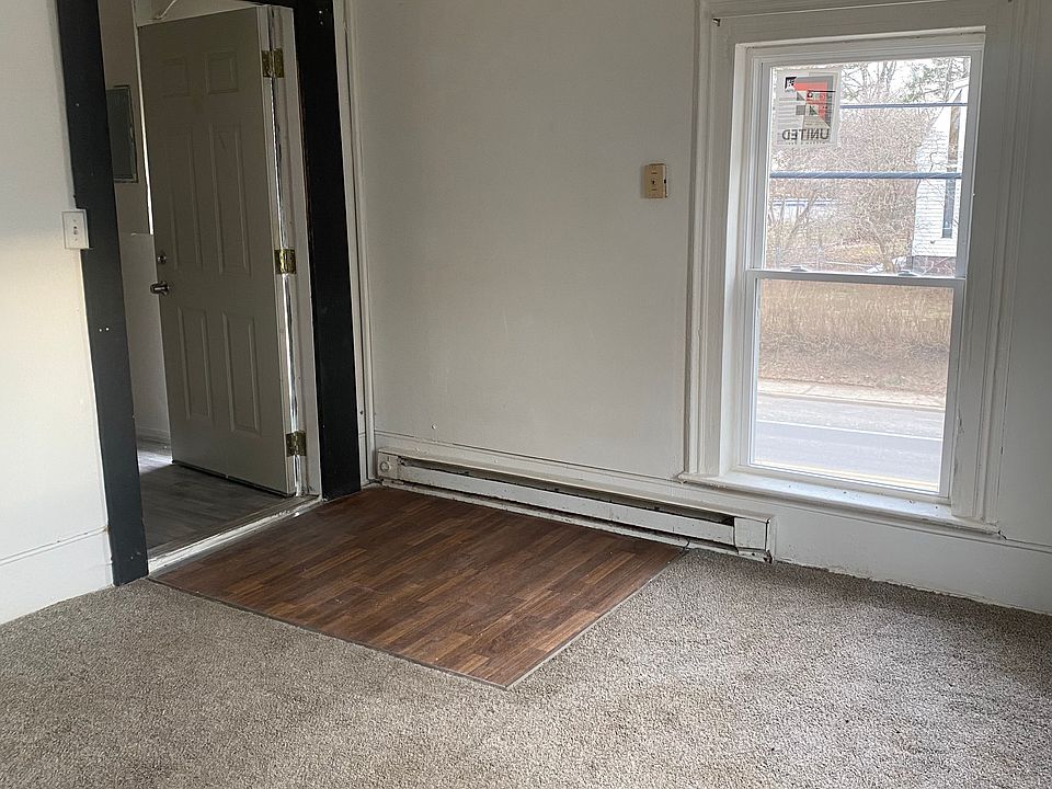 1st image of 217 Salisbury St #2