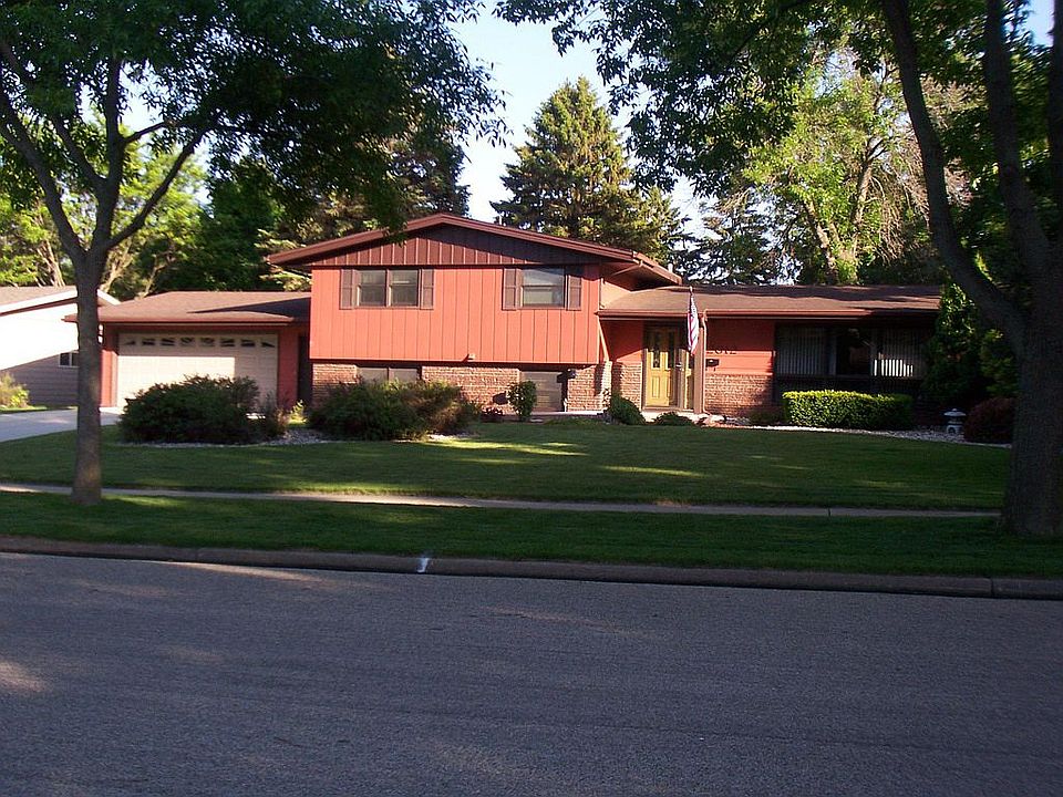 Beautifully landscaped front