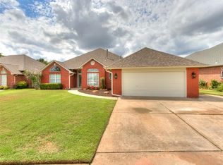 804 Fairway Dr, Norman, OK 73069