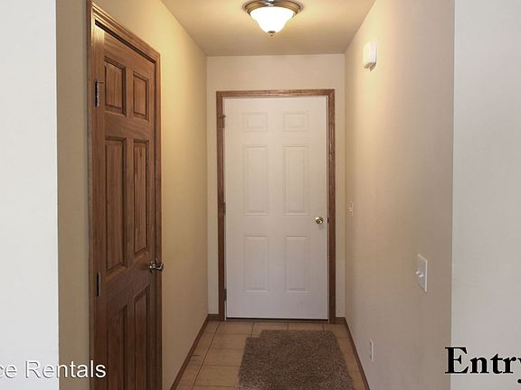 3rd image of 3060 Merseyshire Ln #3060