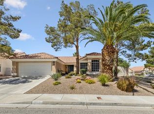 1182 Pelican Lake Ln, Las Vegas, NV 89123