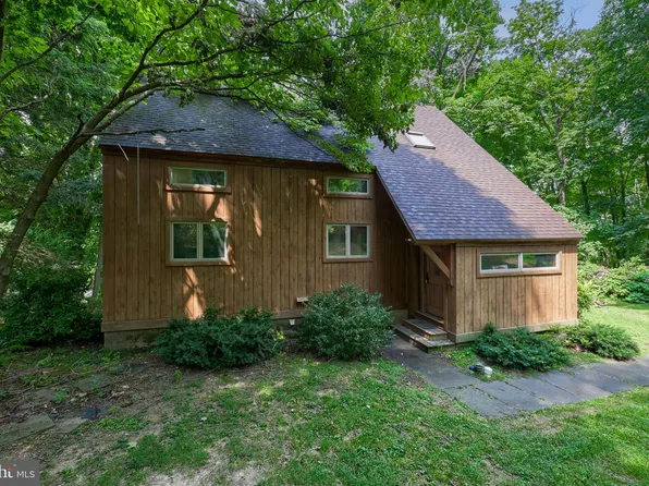 355 Arbor Rd, Lancaster, PA 17601