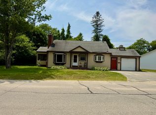 14 Howard Street, Mexico, ME 04257