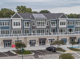 145 W Wisconsin Ave STE D, Pewaukee, WI 53072