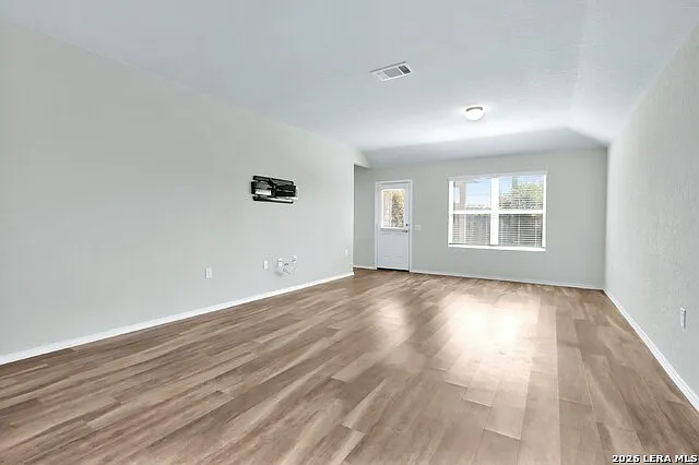 6854 Hibiscus Fls — Photo 11