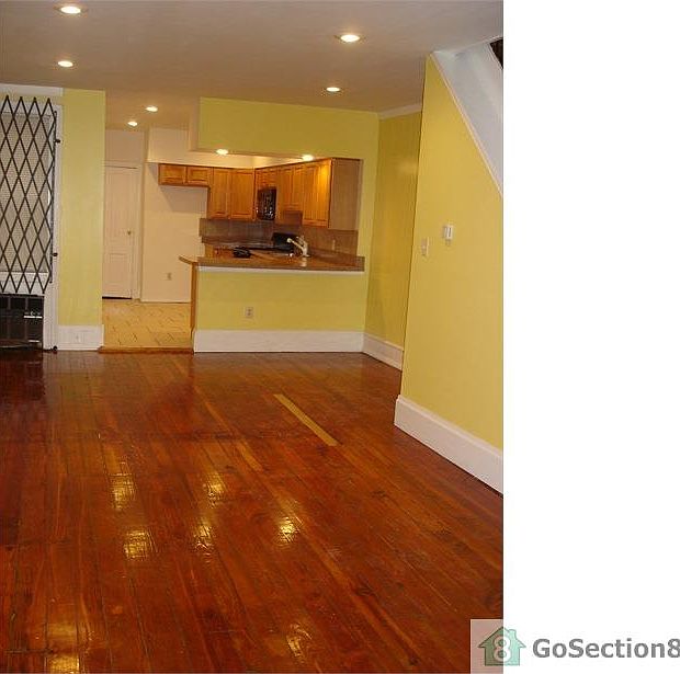 1st image of 1719 W Ontario St