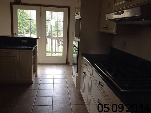 4th image of 210 Navy Knoll Dr