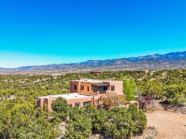 22 Loma Serena, Santa Fe, NM 87506