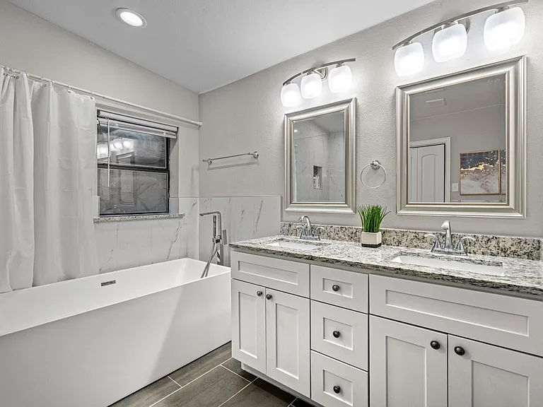 303 Jeanne Ln — Photo 9