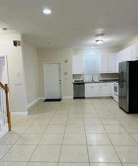 4216 Leo Ln #5G — Photo 10
