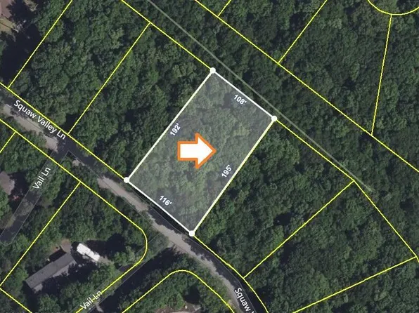 585 Squaw Valley Ln, Tafton, PA 18464