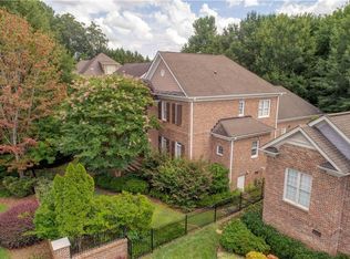 73 W Belle Isle Rd, Sandy Springs, GA 30342