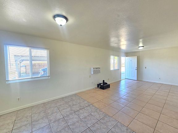 4th image of 20912 83rd St #C