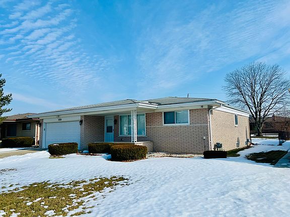 2nd image of 37288 Vernon Dr