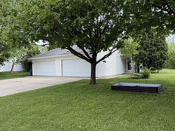 5th image of 700 Parkview Rd