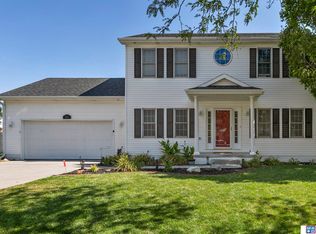 5331 Mission Cir, Lincoln, NE 68521