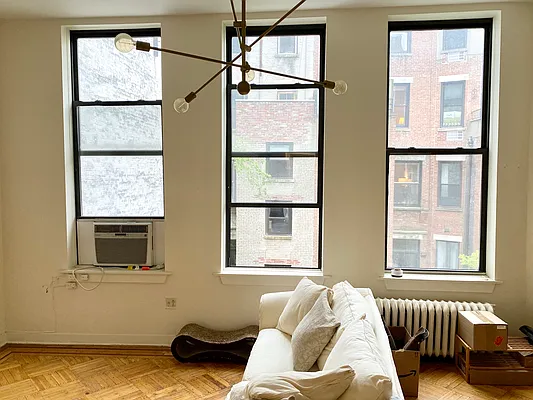 Rented by Living New York | media 10